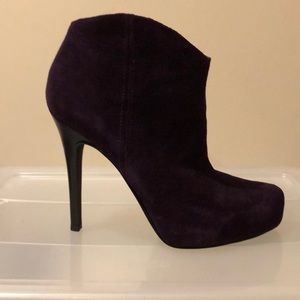 Purple pumps.....worn once...like brand NEW!!!